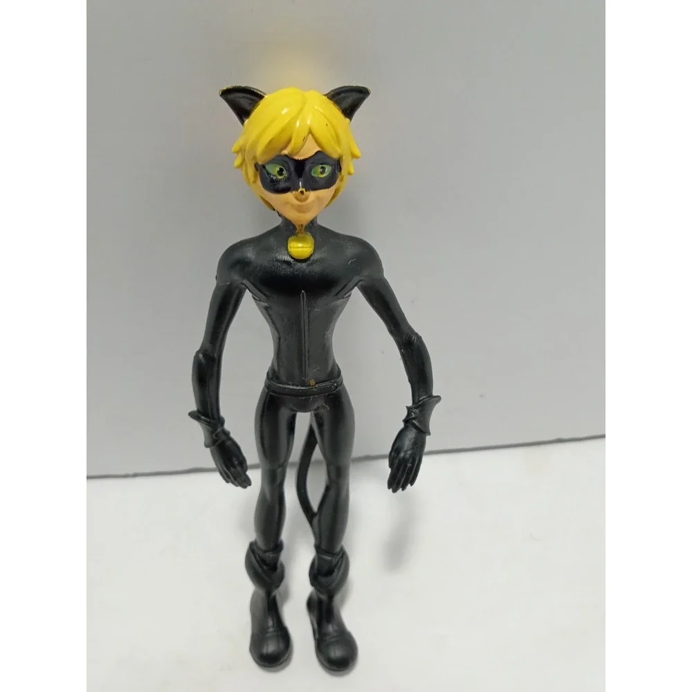 Miraculous Tales of Ladybug & Cat Noir Bend Ems 5.5